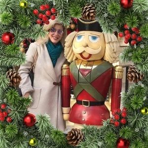 Meet your Posher, Suzanne